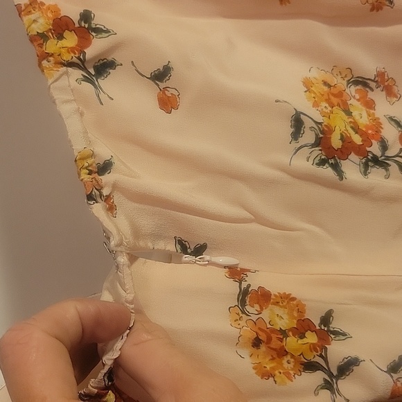 031 JNSQ 100% Mulberry Silk Dress - Picture 8 of 15